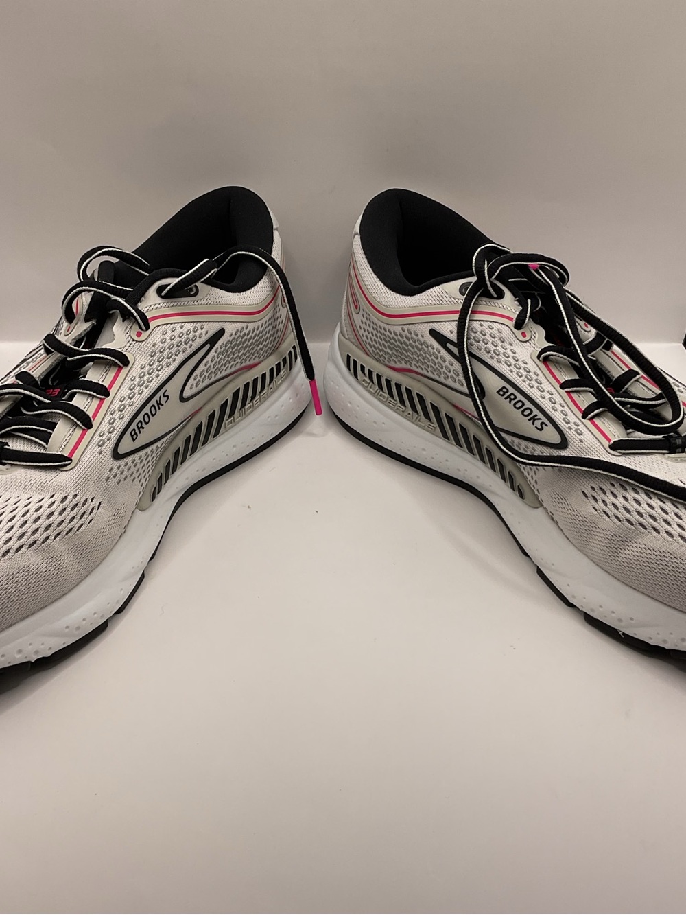 Brooks Womens Ariel GTS 23 Road Running Shoes in Grey, Black and Pink Size 9 - Picture 6 of 12